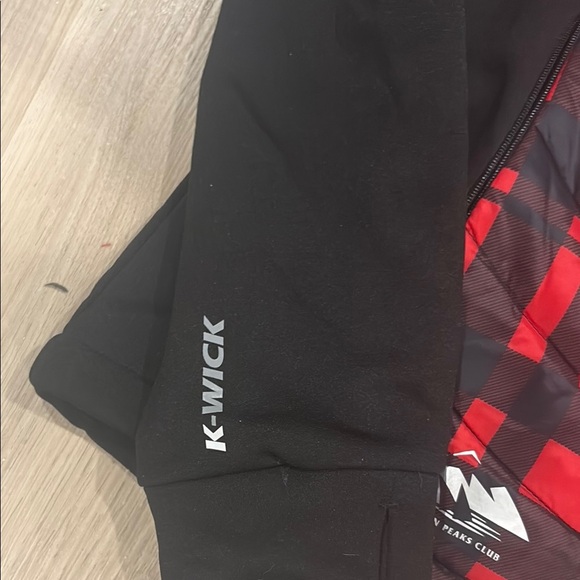 Red and Black Utility Jacket with Plaid Design - Picture 7 of 11